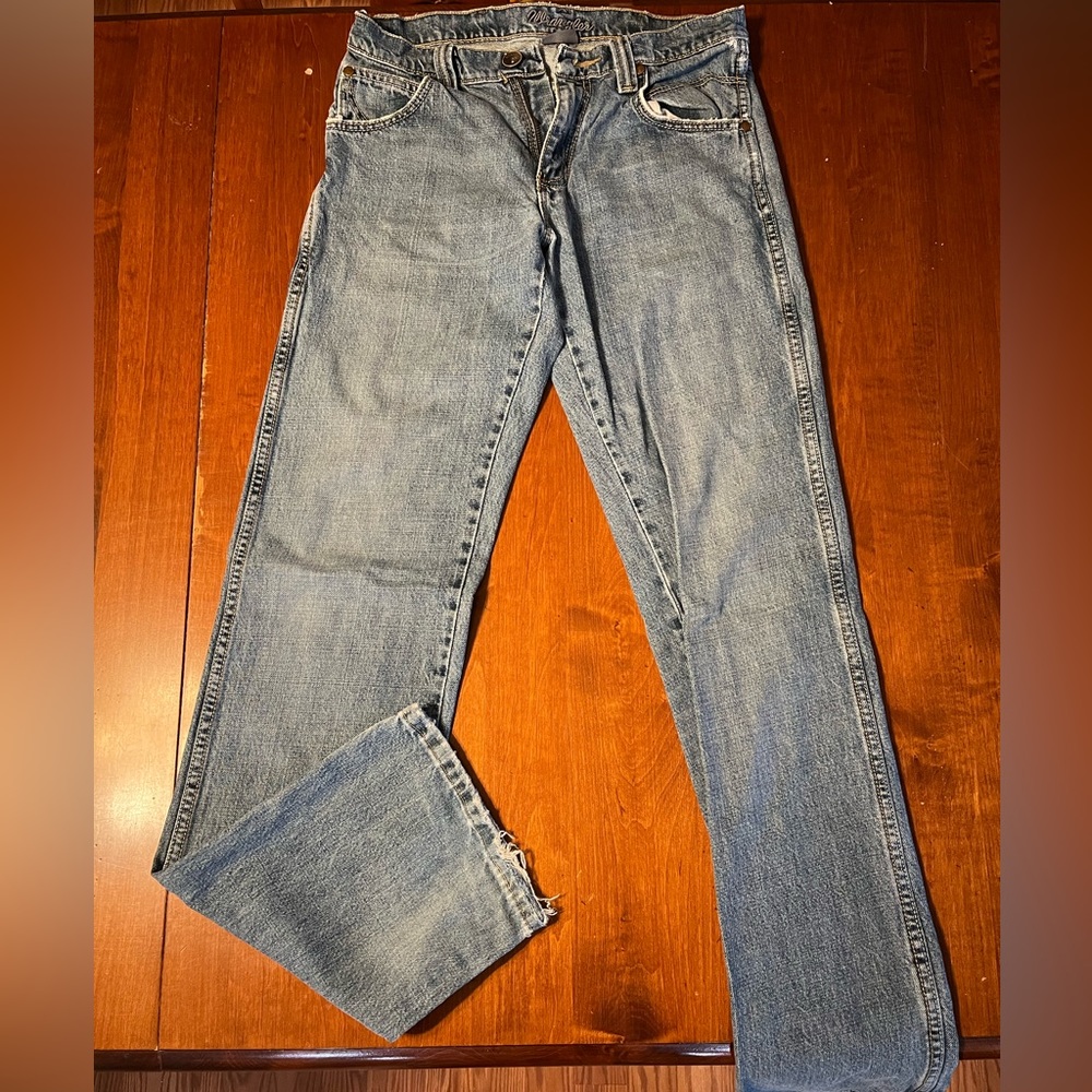 Wrangler straight leg jeans